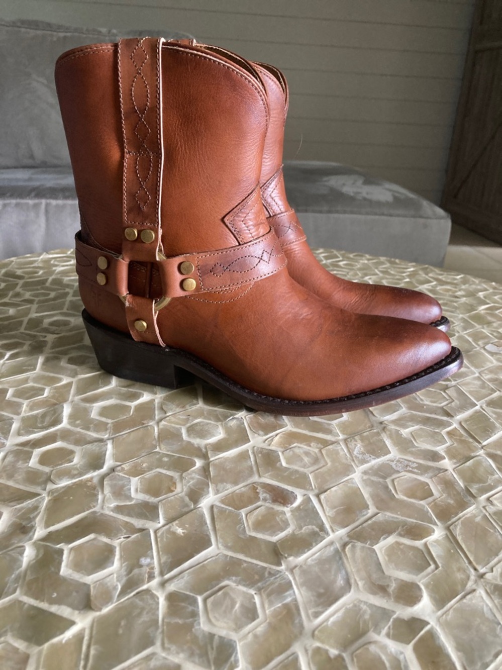 NEW!  Frye Women’s Billy Harness Bootie in ‘Saddle’ (9) - Picture 2 of 13